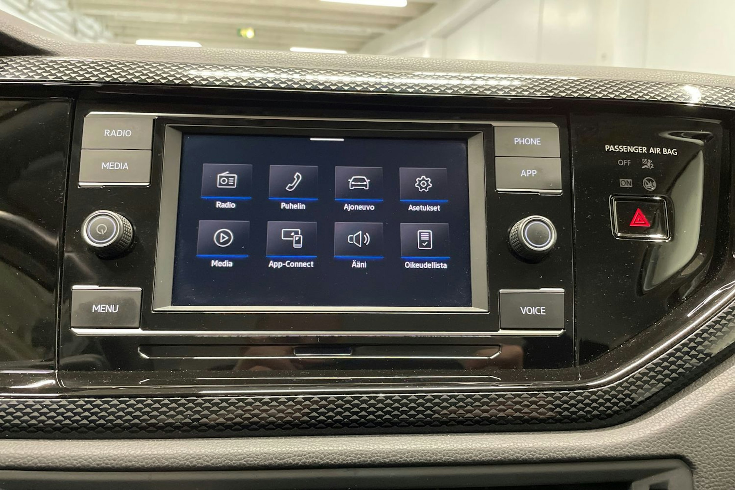 met. harmaa Volkswagen Taigo 2023 kuva 14.
