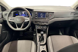 harmaa Volkswagen Taigo 2024 kuva 12.