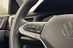 harmaa Volkswagen Taigo 2024 kuva 26.