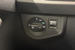 harmaa Volkswagen Taigo 2024 kuva 30.