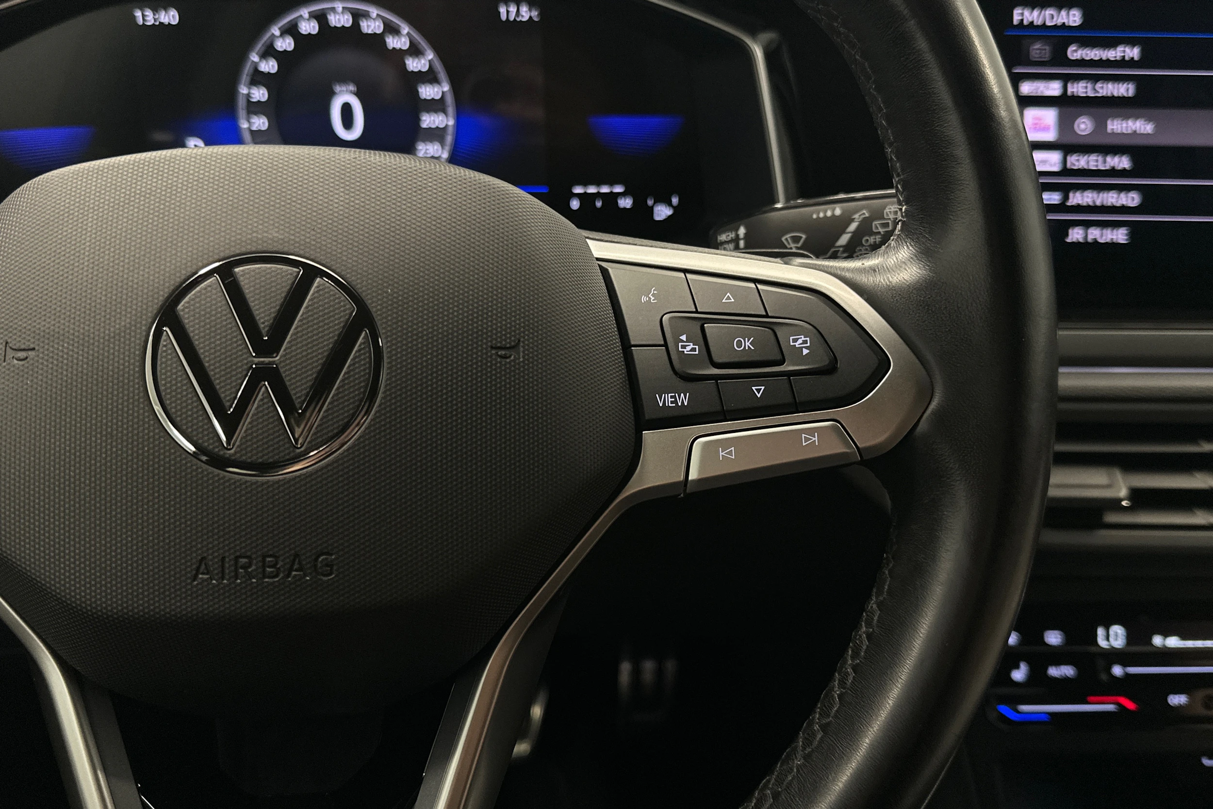 sininen Volkswagen Taigo 2023 kuva 12.