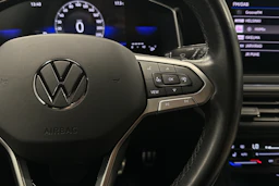 sininen Volkswagen Taigo 2023 kuva 12.