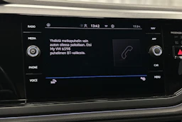sininen Volkswagen Taigo 2023 kuva 19.