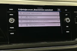sininen Volkswagen Taigo 2023 kuva 20.