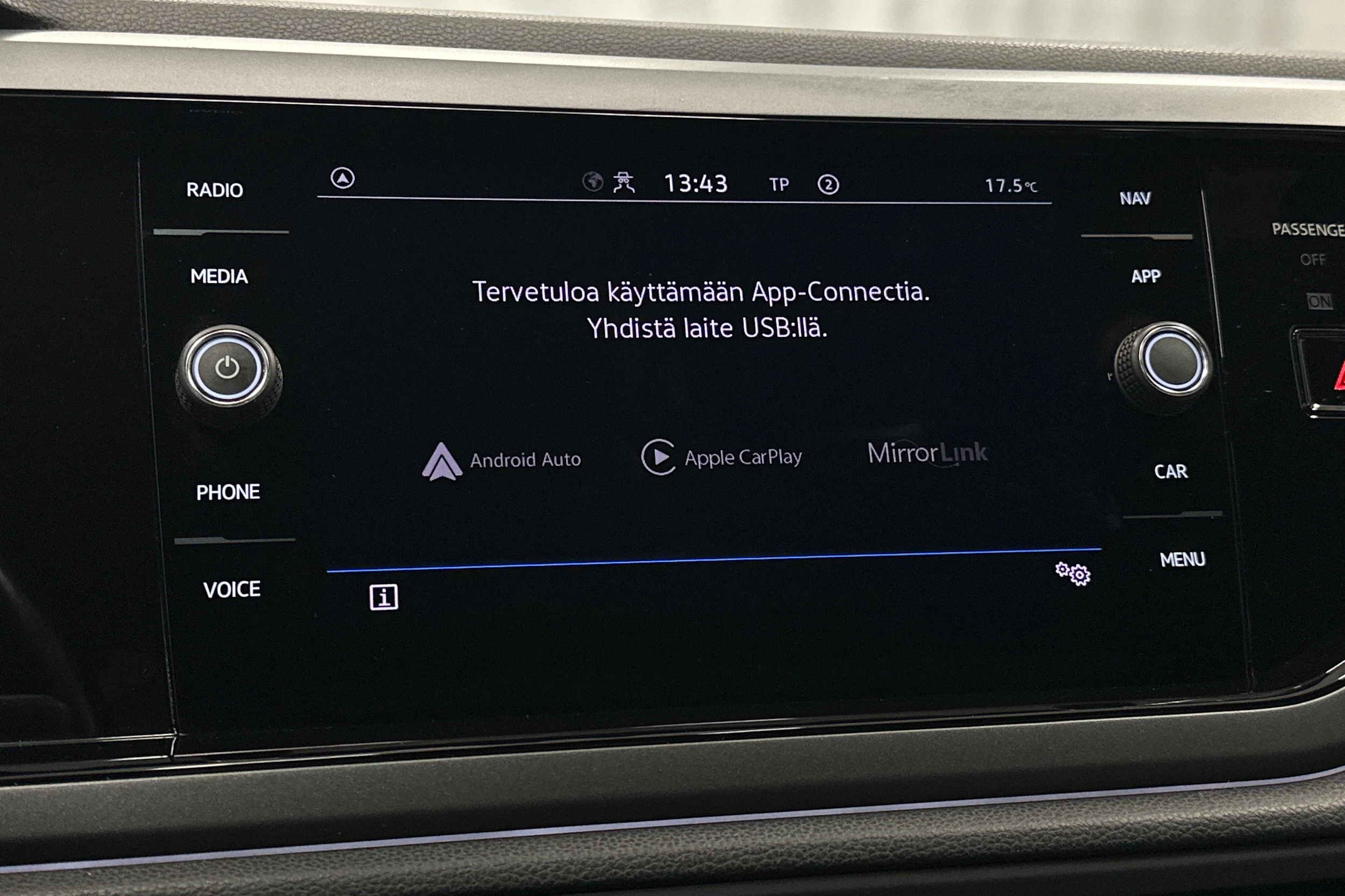 sininen Volkswagen Taigo 2023 kuva 22.
