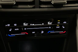 sininen Volkswagen Taigo 2023 kuva 25.
