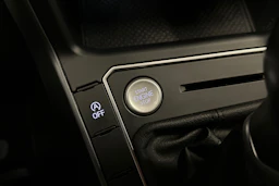 sininen Volkswagen Taigo 2023 kuva 27.