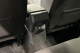 sininen Volkswagen Taigo 2023 kuva 28.