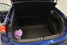 sininen Volkswagen Taigo 2023 kuva 29.