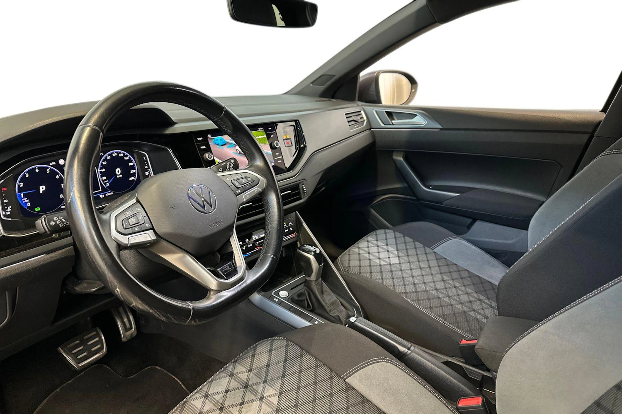 harmaa Volkswagen Taigo 2023 kuva 6.
