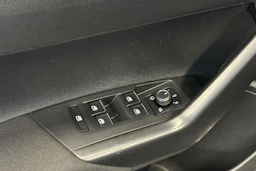 harmaa Volkswagen Taigo 2023 kuva 13.