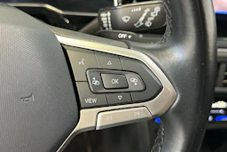 harmaa Volkswagen Taigo 2023 kuva 16.
