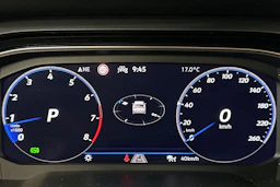 harmaa Volkswagen Taigo 2023 kuva 17.