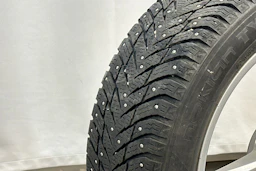 harmaa Volkswagen Taigo 2023 kuva 26.