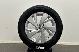 Harmaa Volkswagen Taigo 2023 kuva 13.