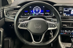 Harmaa Volkswagen Taigo 2023 kuva 15.