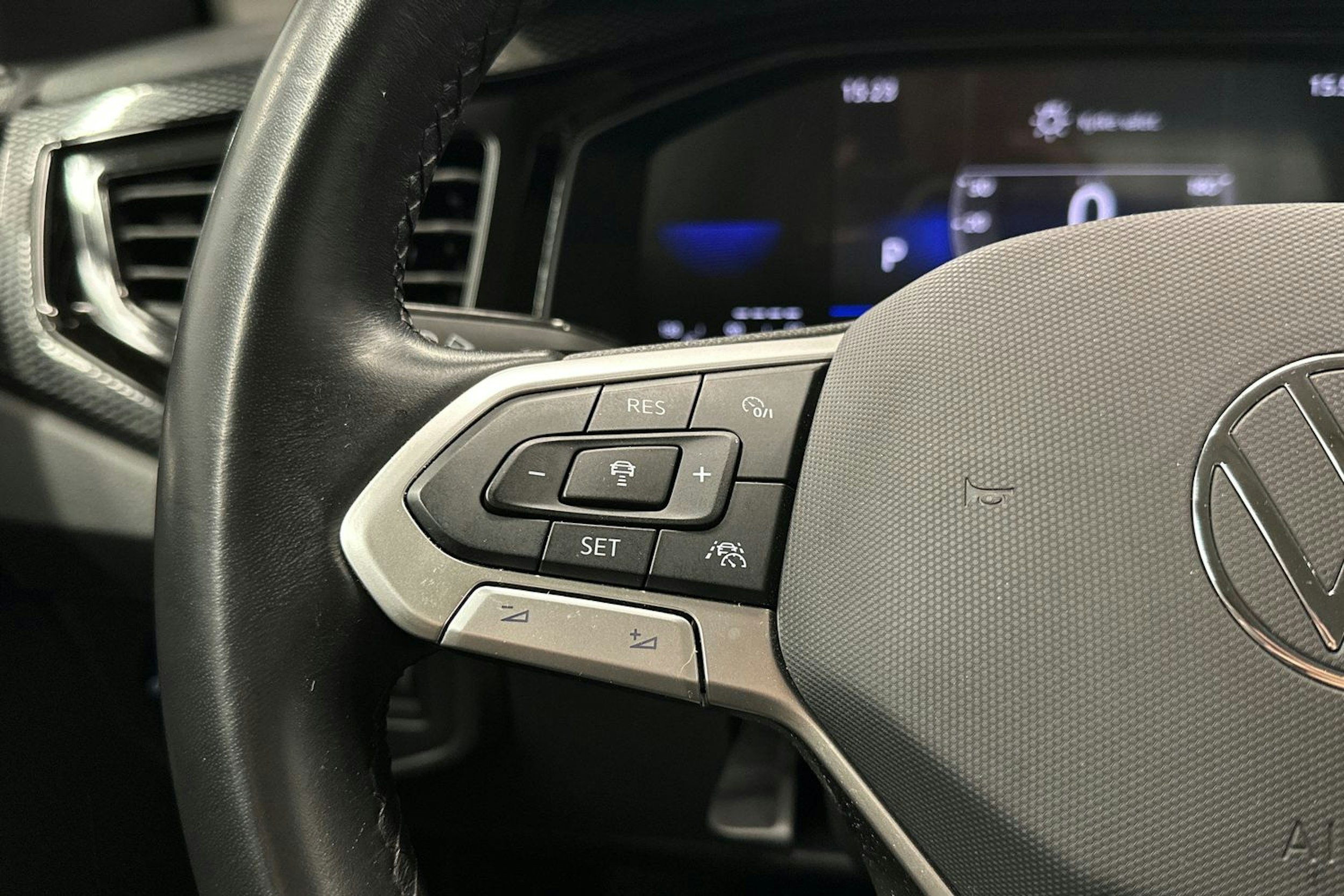 vihreä Volkswagen Taigo 2023 kuva 16.