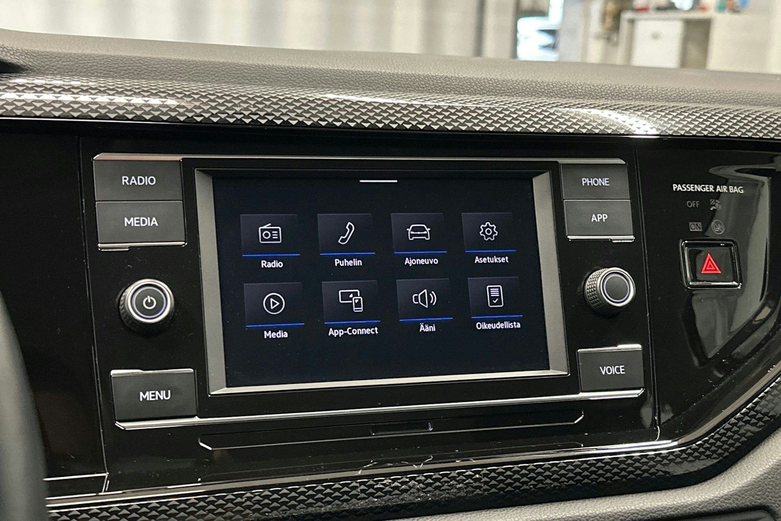 vihreä Volkswagen Taigo 2023 kuva 22.