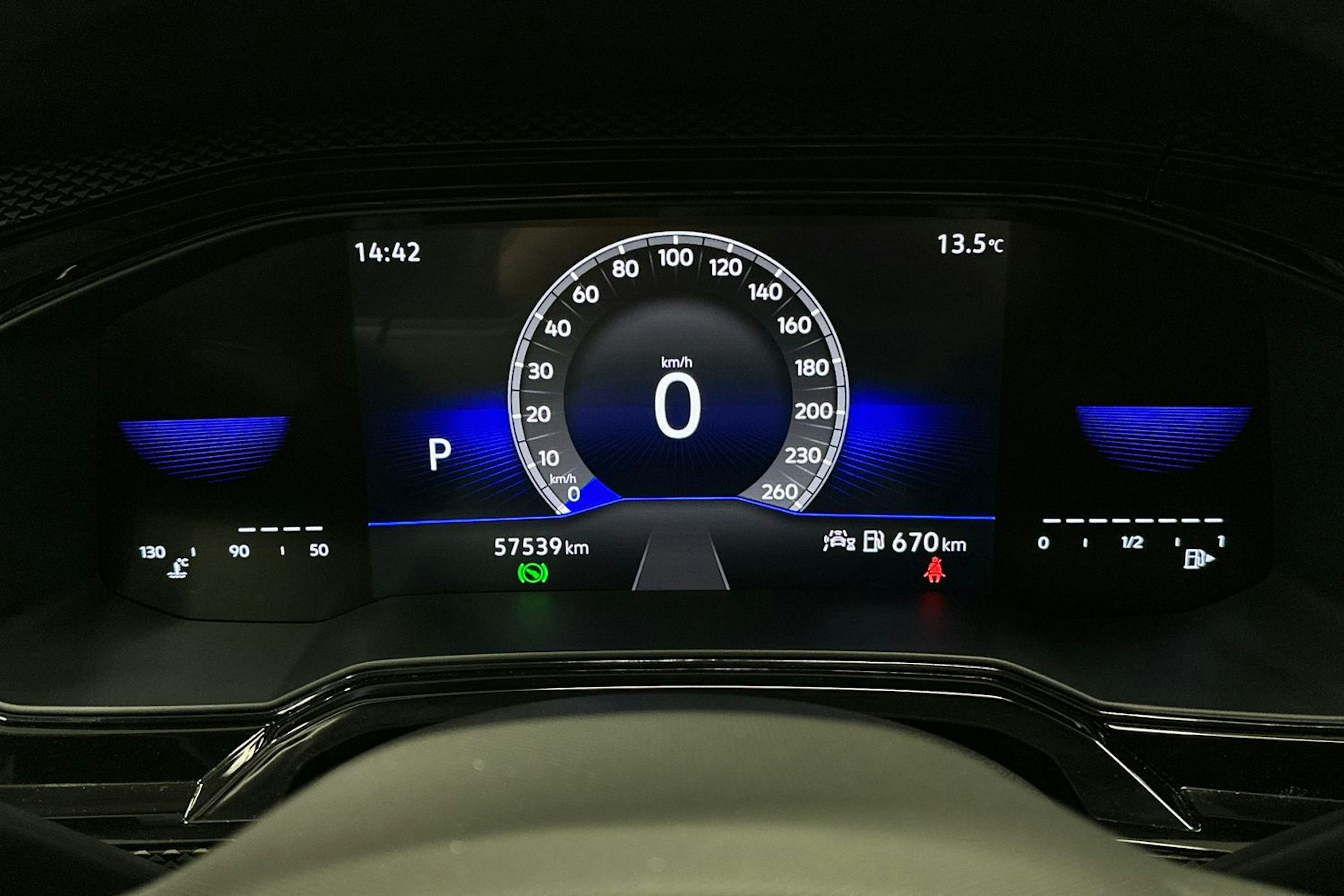 harmaa Volkswagen Taigo 2023 kuva 19.