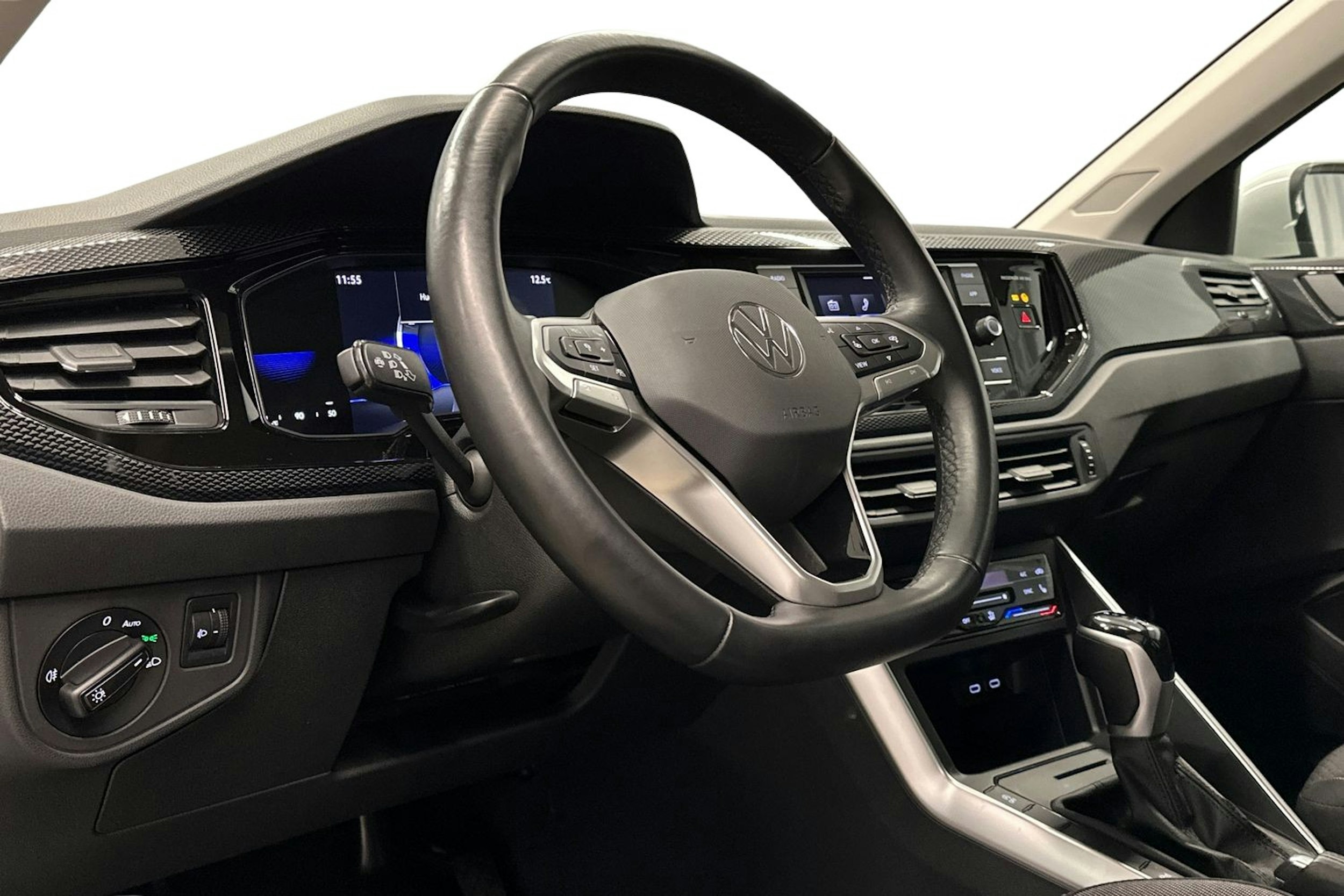 valkoinen Volkswagen Taigo 2023 kuva 7.