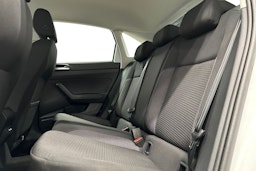 valkoinen Volkswagen Taigo 2023 kuva 10.