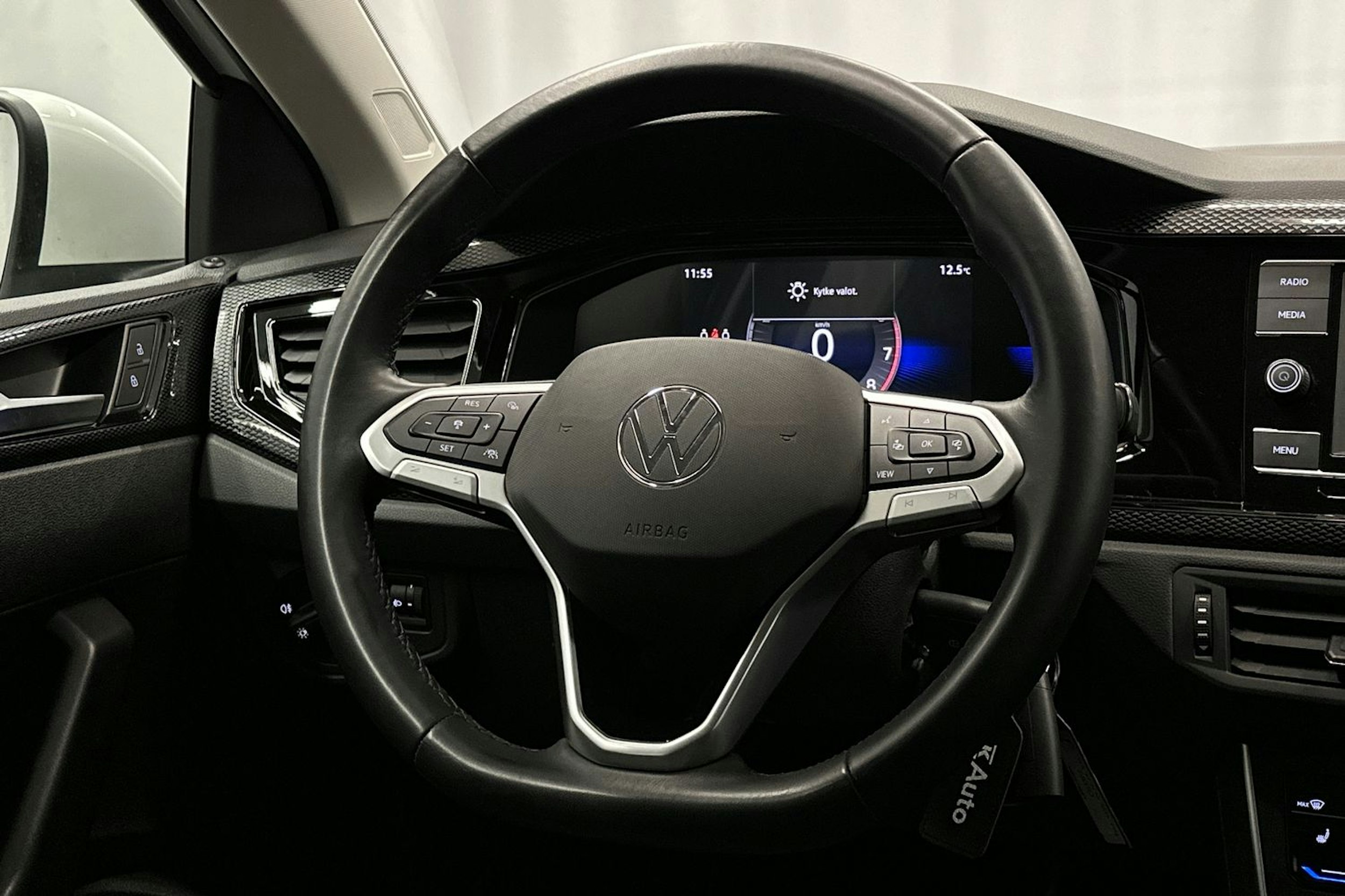valkoinen Volkswagen Taigo 2023 kuva 14.
