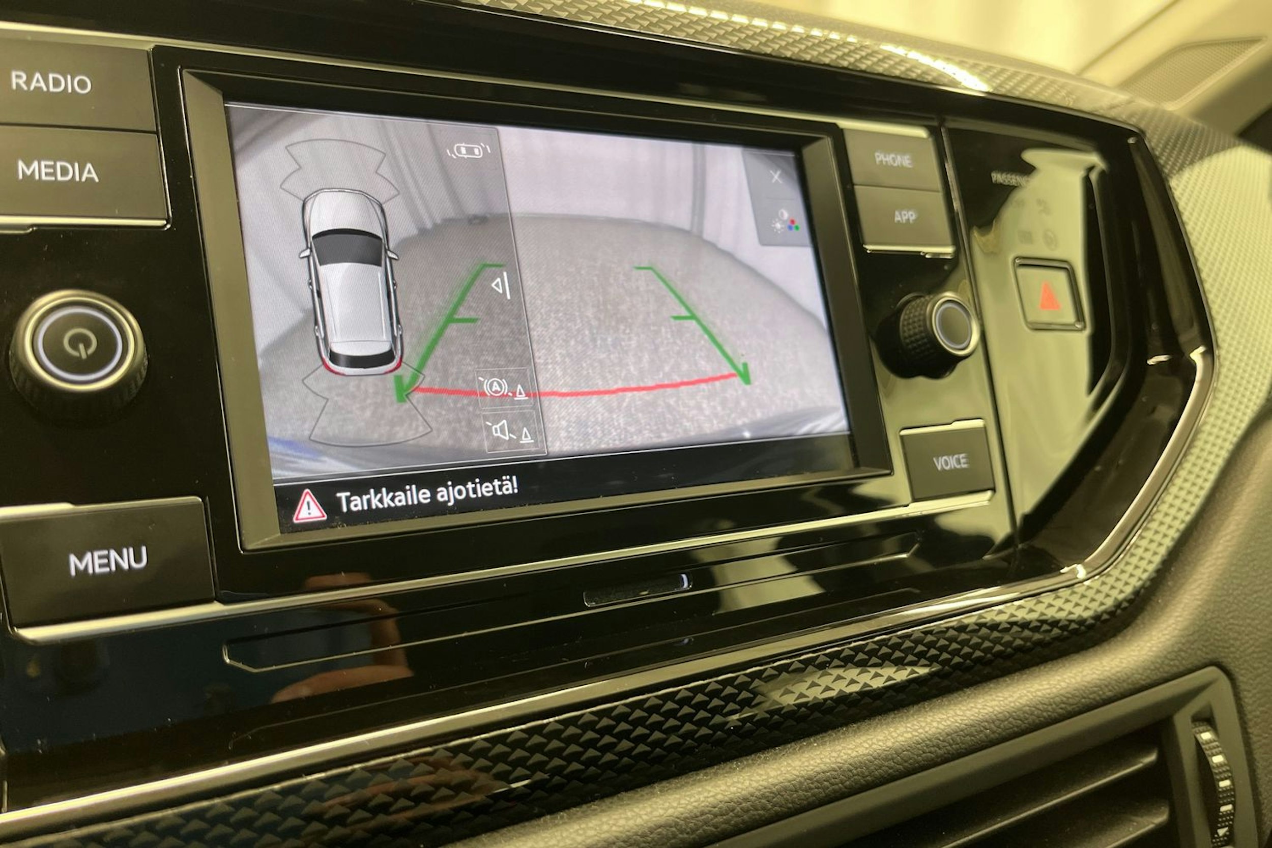 musta Volkswagen Taigo 2023 kuva 17.