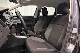 harmaa Volkswagen Taigo 2023 kuva 12.