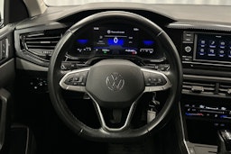 harmaa Volkswagen Taigo 2023 kuva 13.