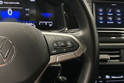 harmaa Volkswagen Taigo 2023 kuva 15.
