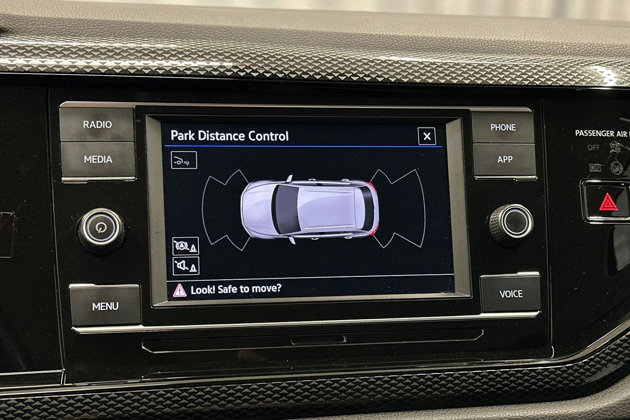 harmaa Volkswagen Taigo 2023 kuva 23.