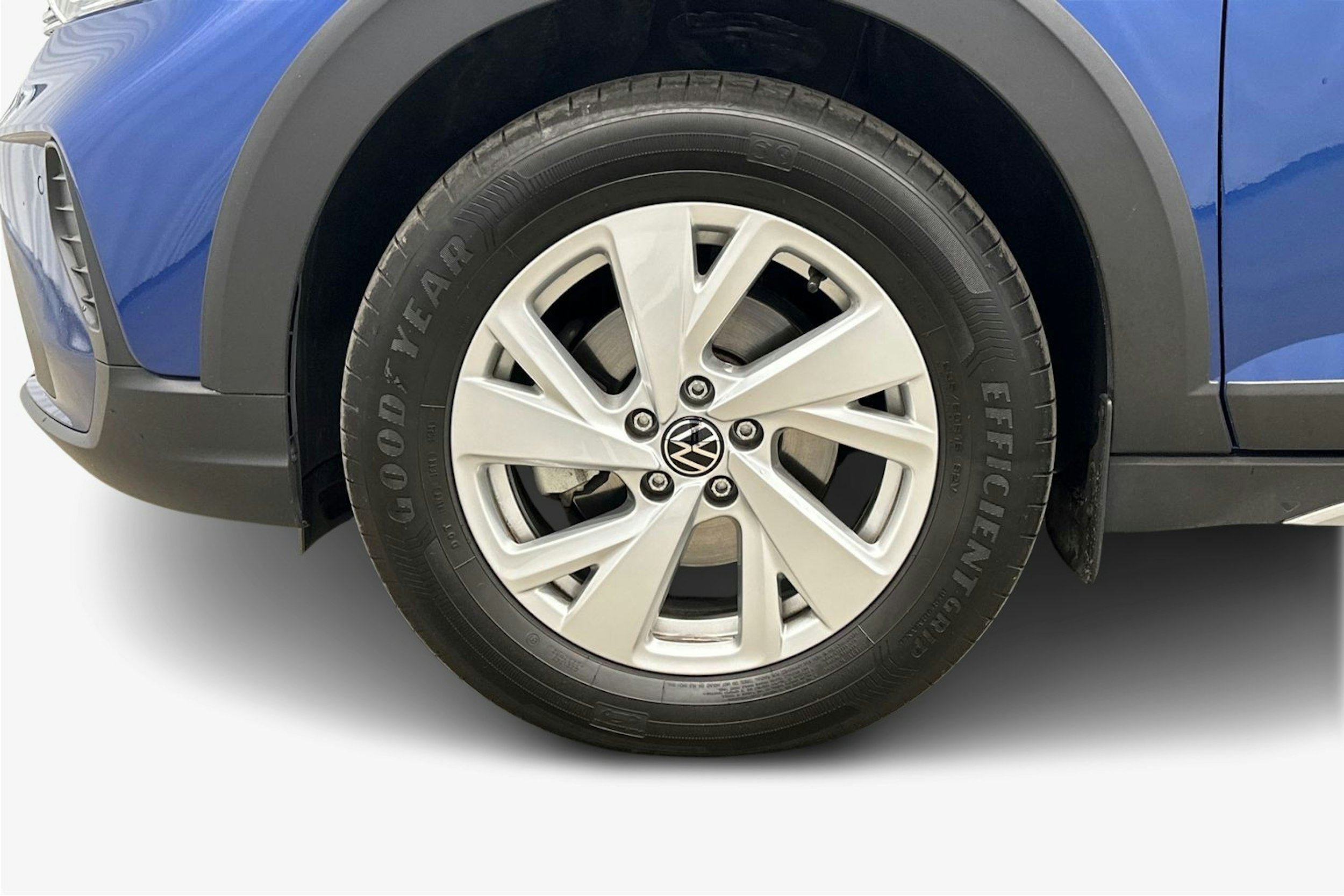 sininen Volkswagen Taigo 2023 kuva 11.