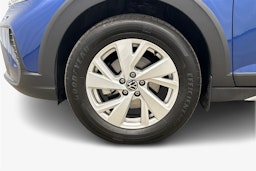 sininen Volkswagen Taigo 2023 kuva 11.