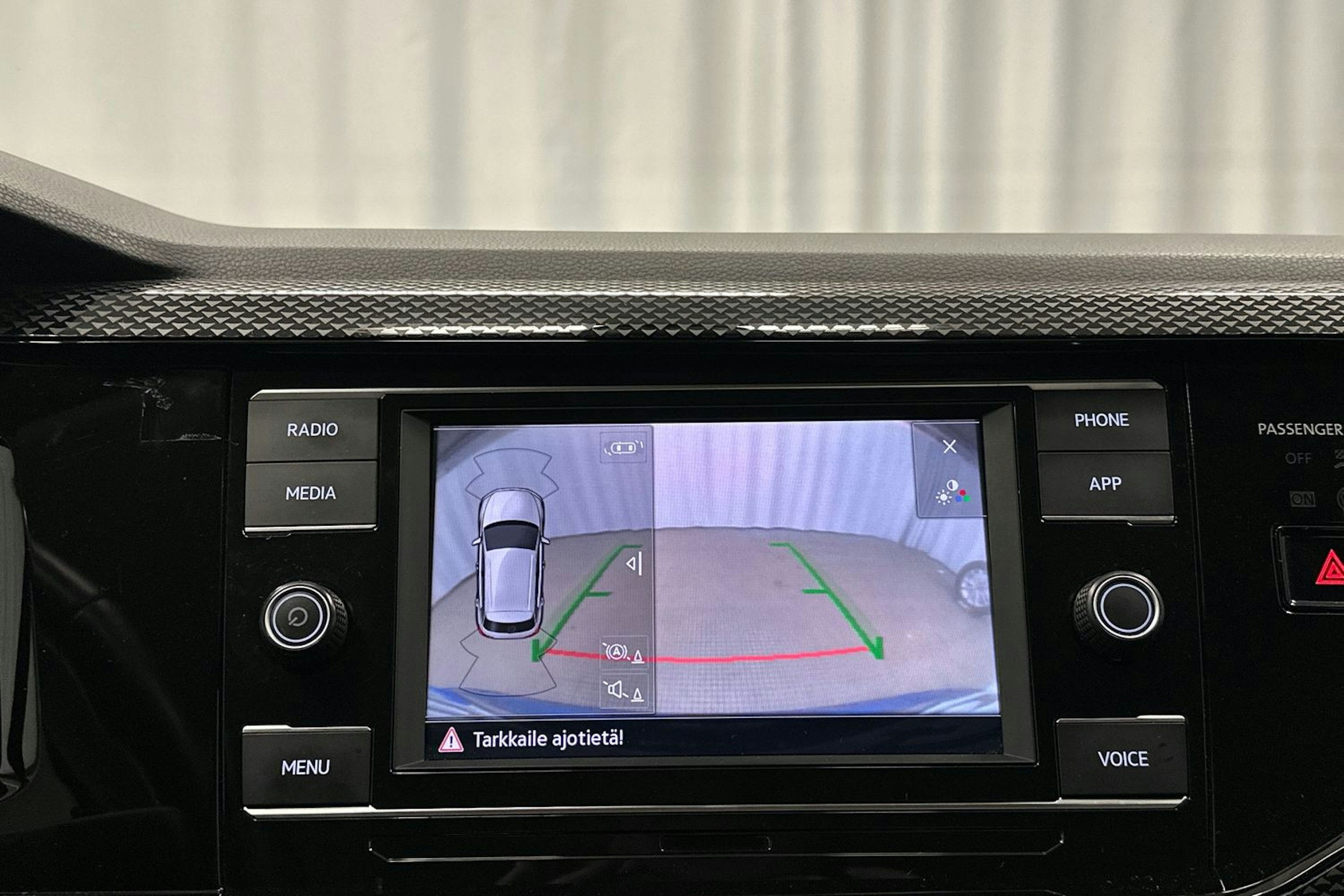 sininen Volkswagen Taigo 2023 kuva 22.