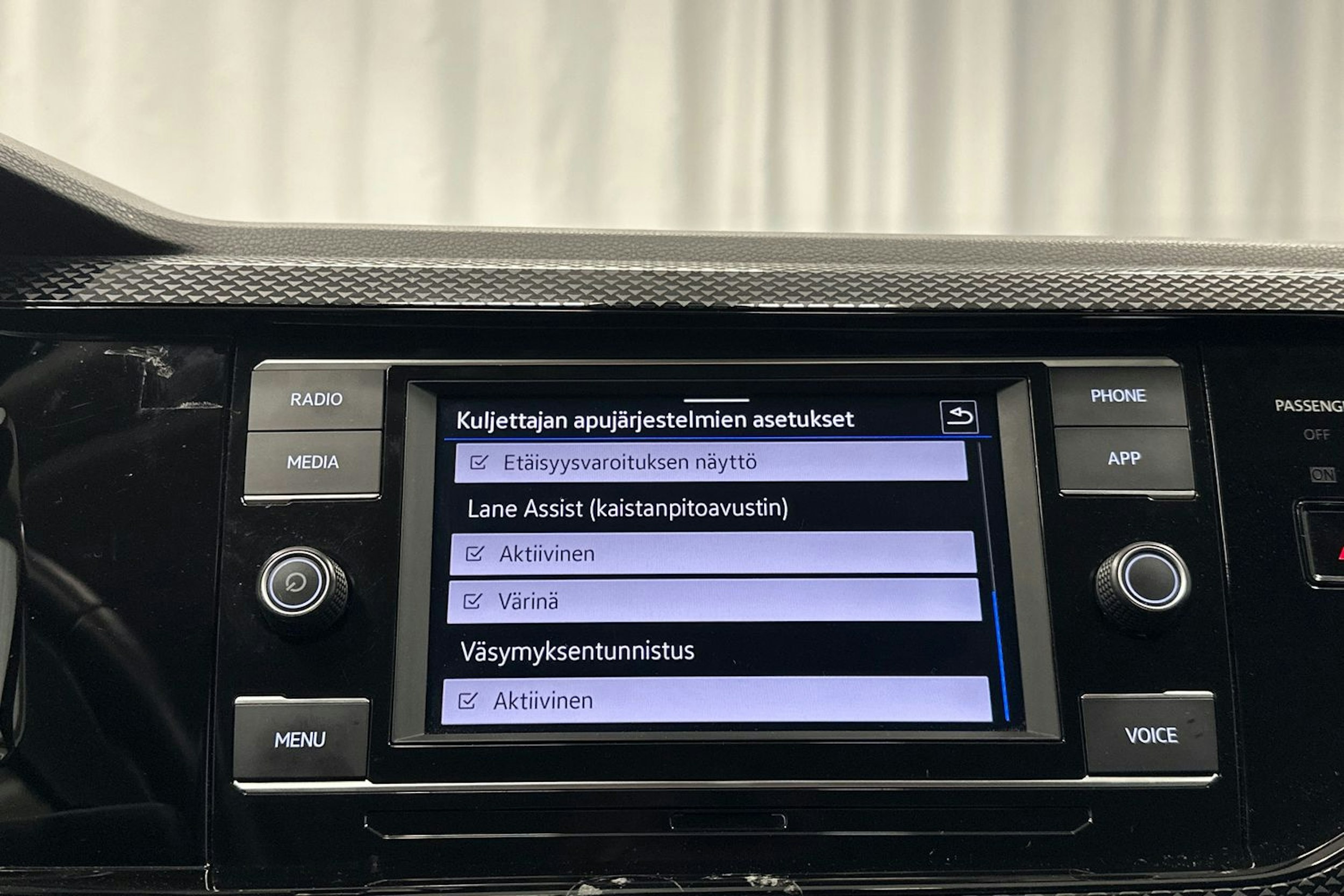 sininen Volkswagen Taigo 2023 kuva 25.