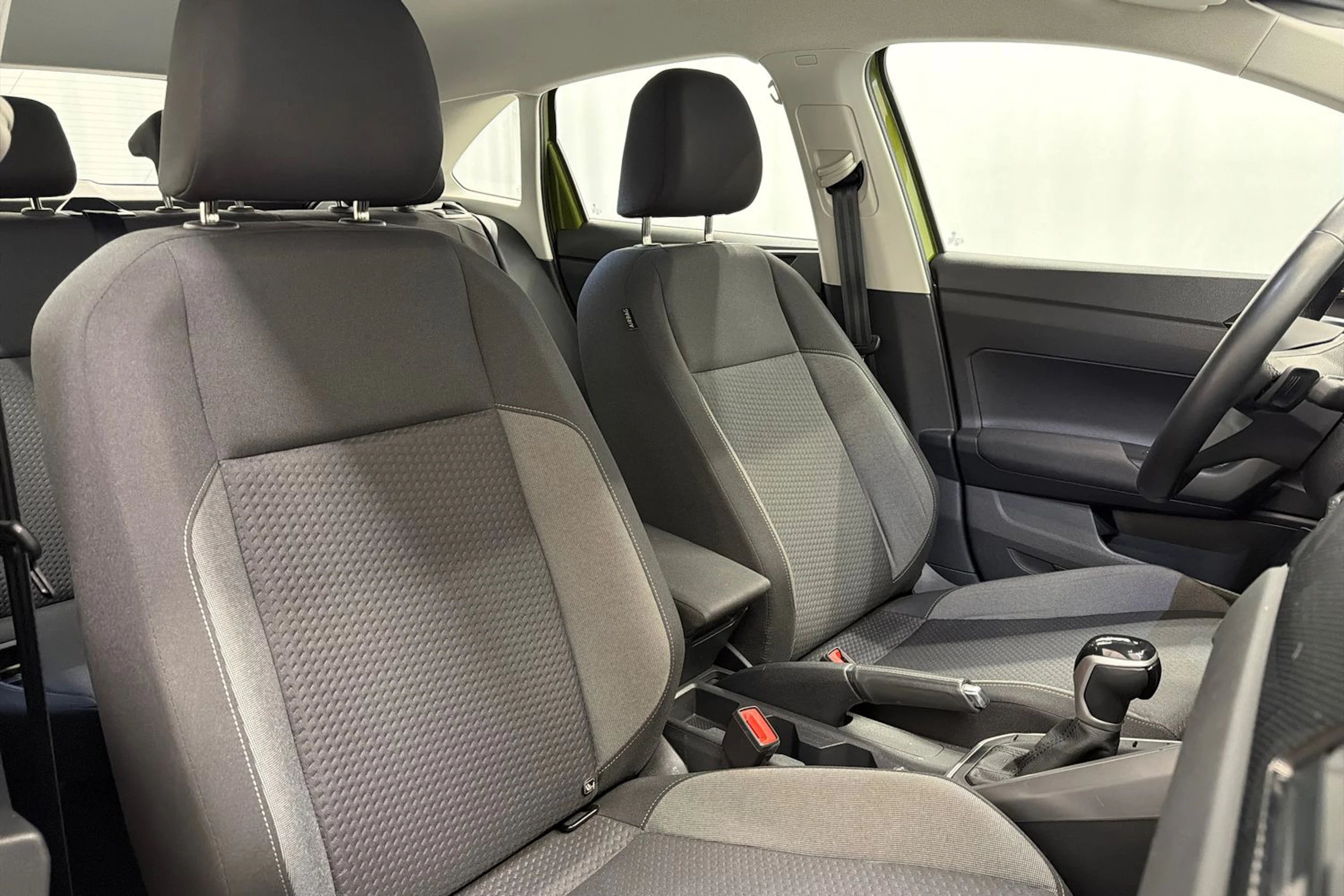 vihreä Volkswagen Taigo 2023 kuva 11.