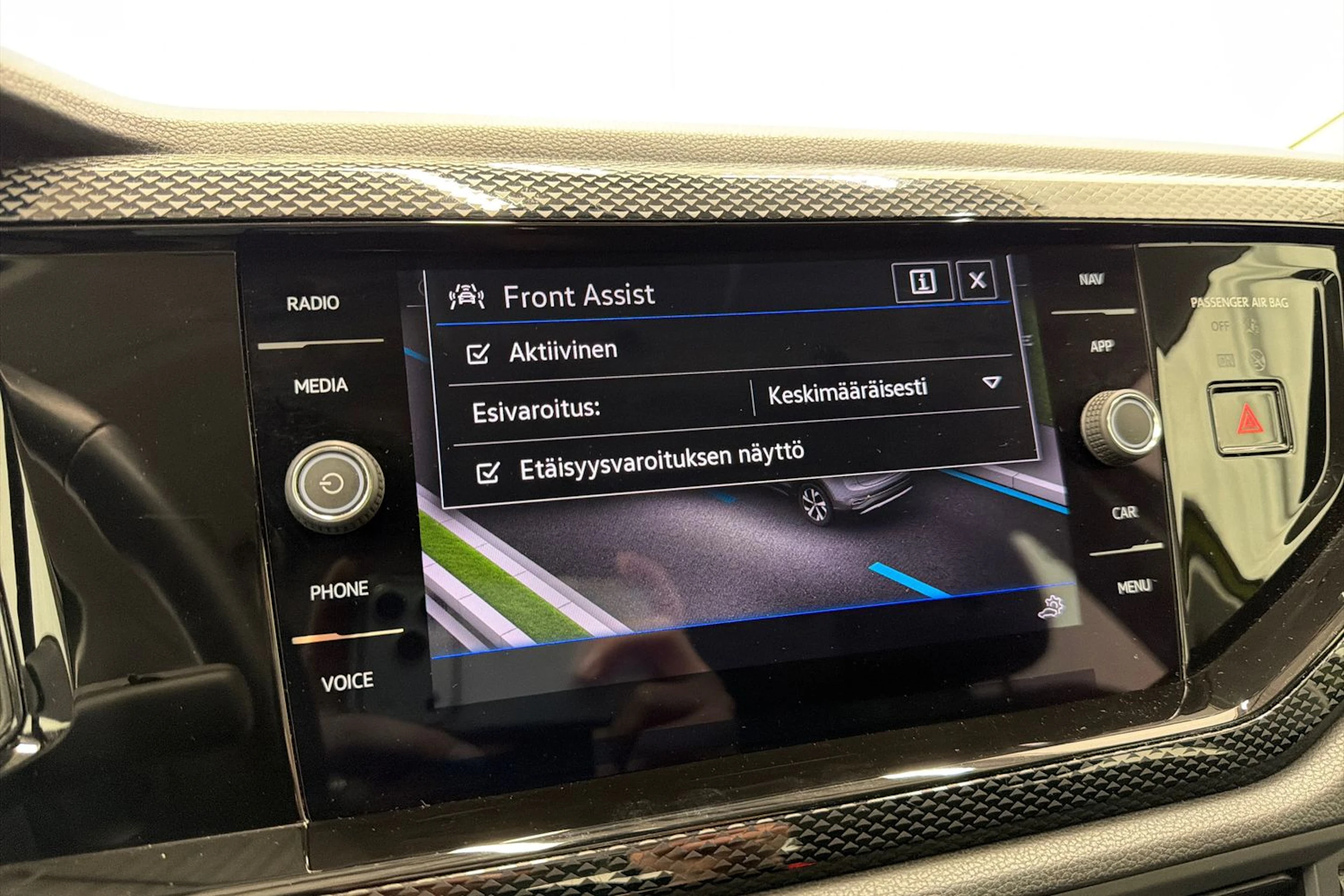 vihreä Volkswagen Taigo 2023 kuva 18.