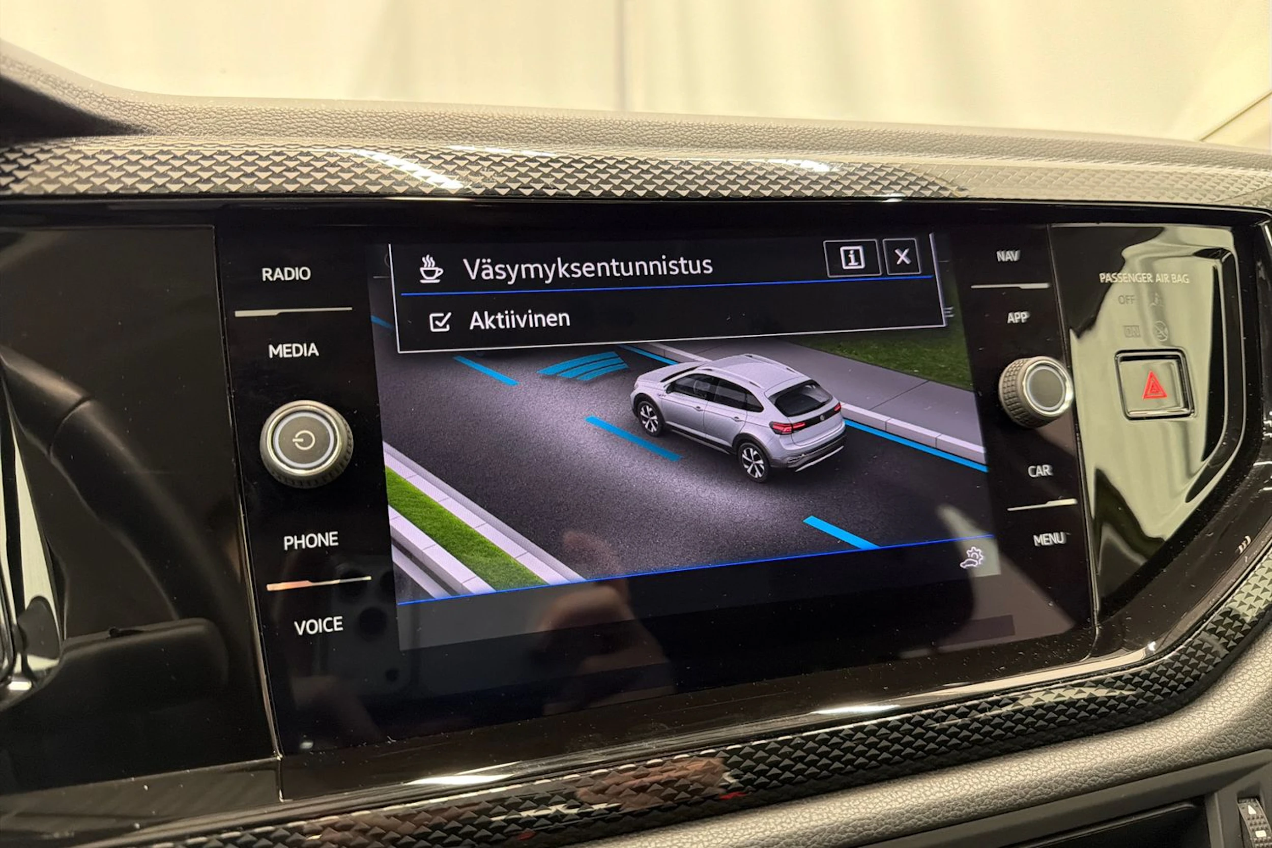 vihreä Volkswagen Taigo 2023 kuva 19.