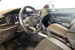 punainen Volkswagen Taigo 2023 kuva 7.