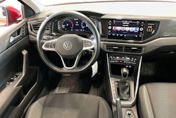 punainen Volkswagen Taigo 2023 kuva 9.