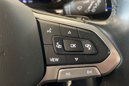 punainen Volkswagen Taigo 2023 kuva 16.