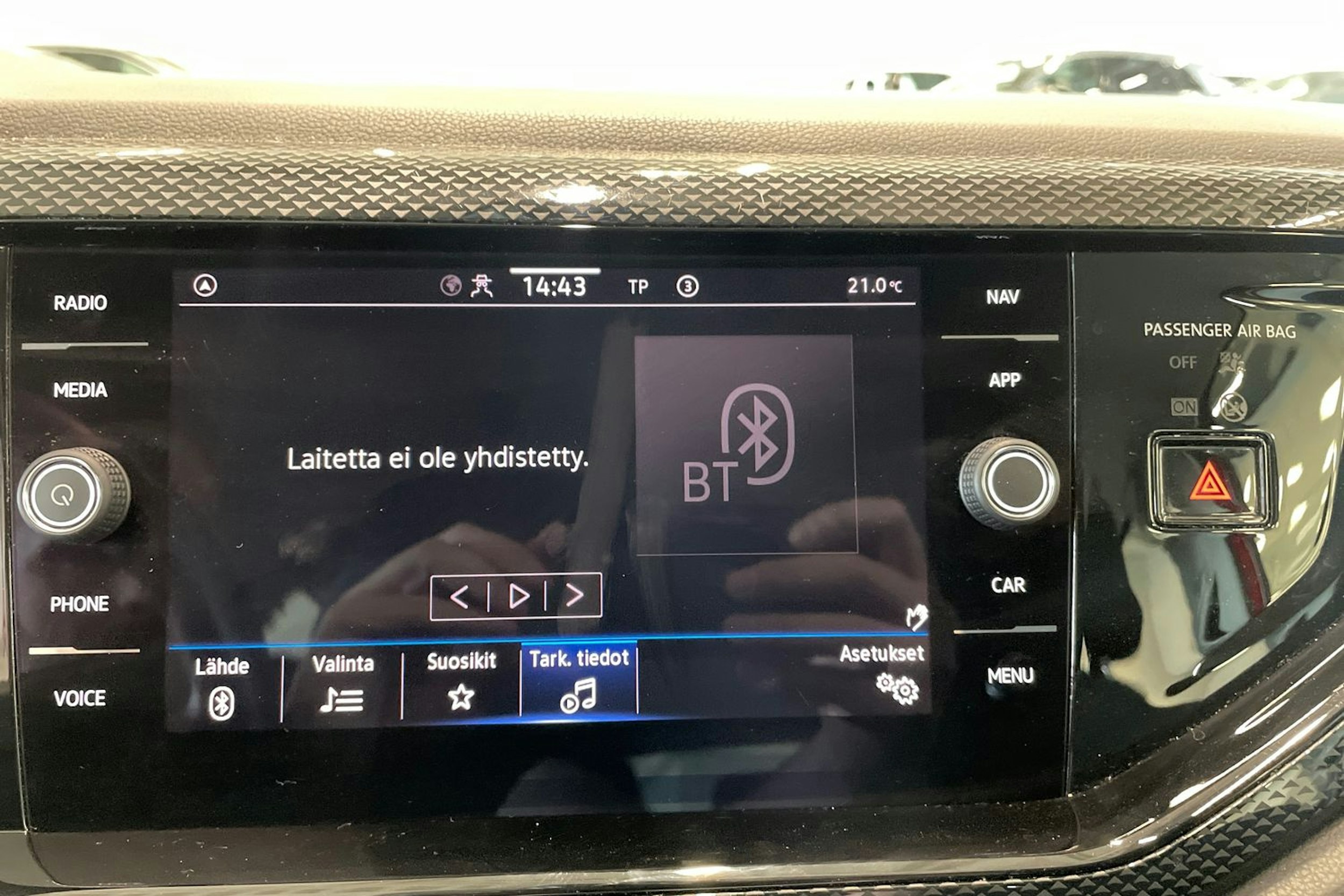 punainen Volkswagen Taigo 2023 kuva 24.