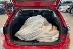 punainen Volkswagen Taigo 2023 kuva 31.
