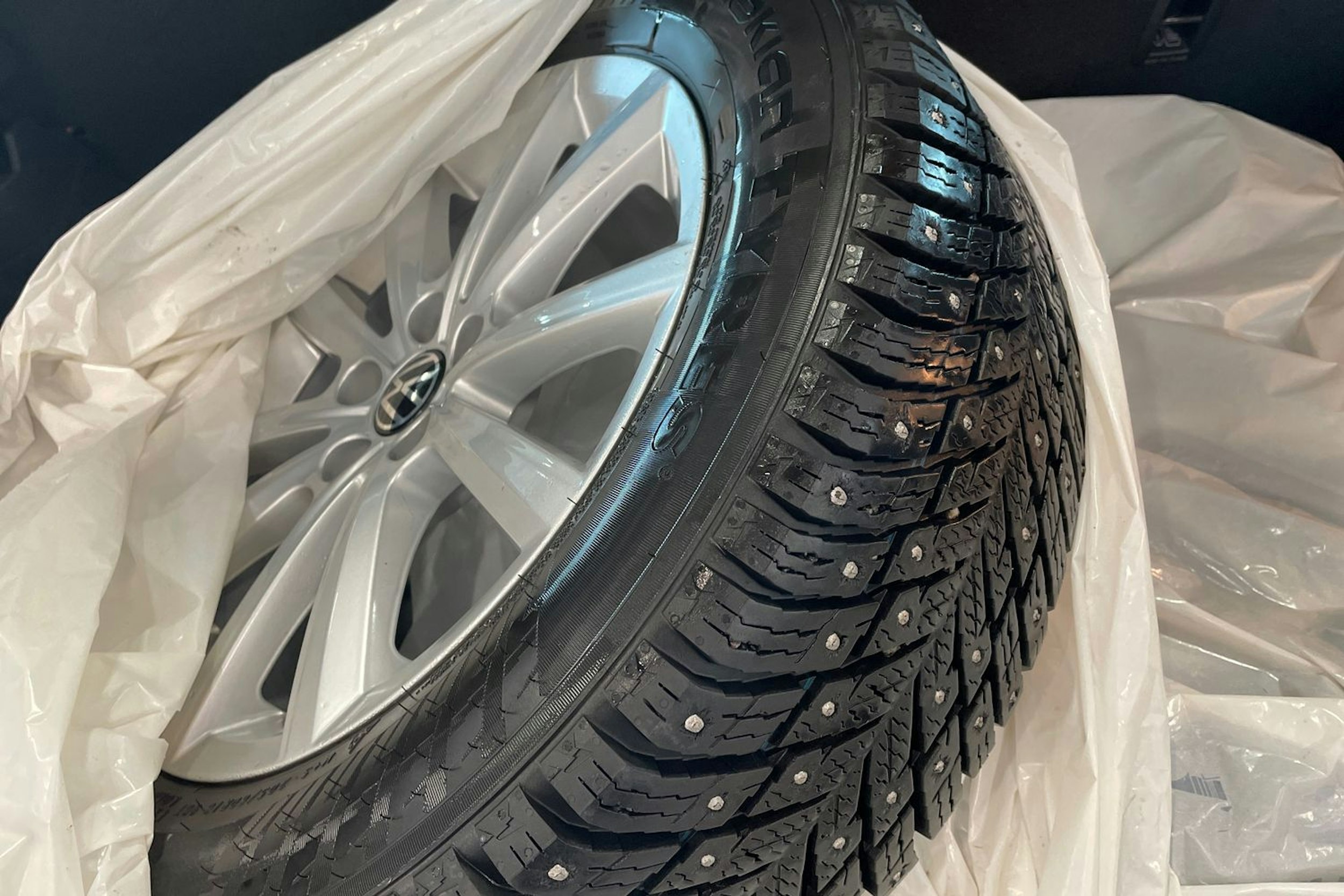punainen Volkswagen Taigo 2023 kuva 32.