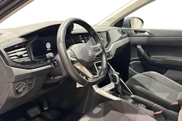 harmaa Volkswagen Taigo 2023 kuva 6.