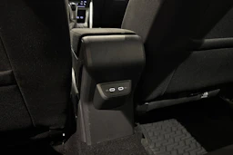 harmaa Volkswagen Taigo 2023 kuva 14.