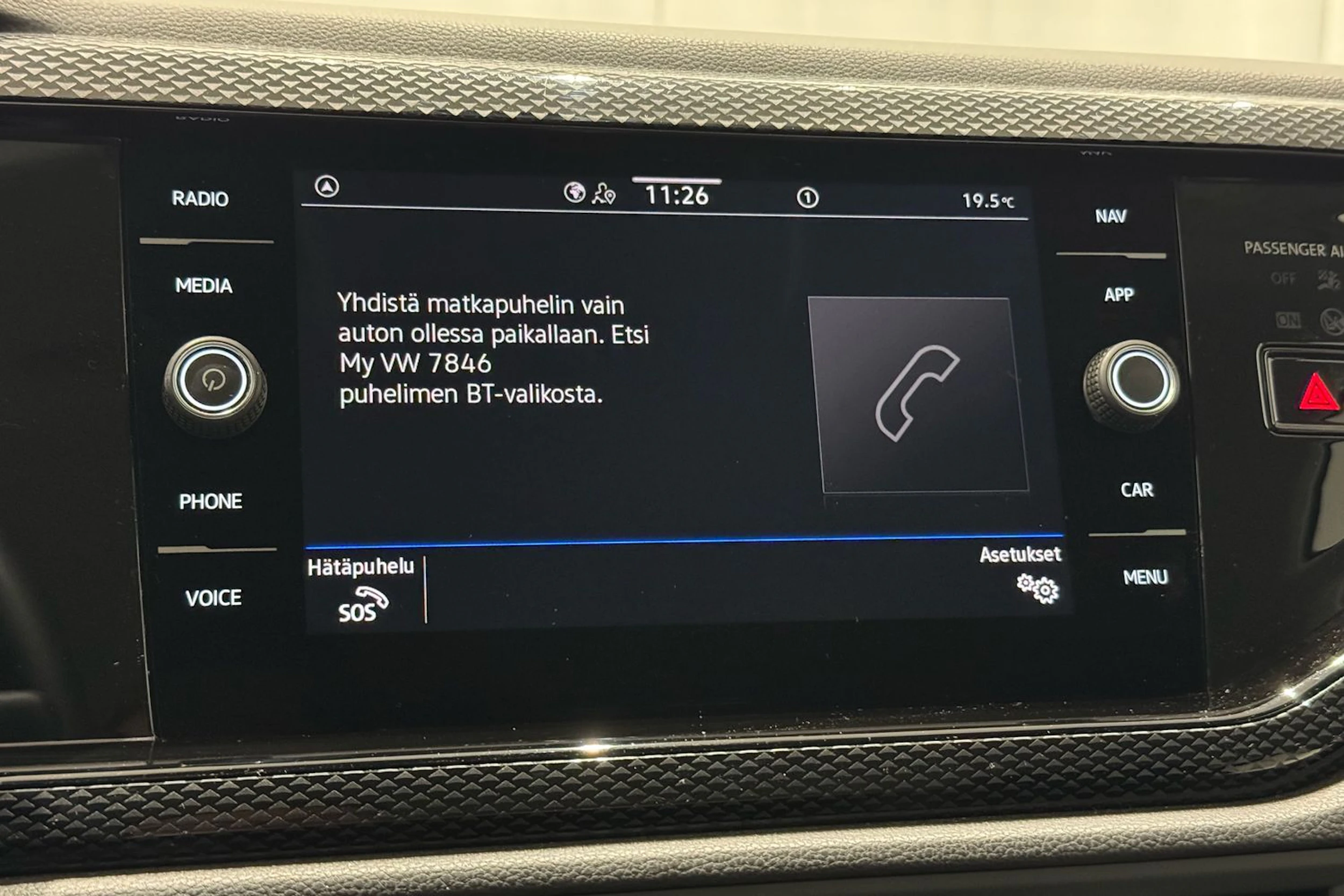 harmaa Volkswagen Taigo 2023 kuva 20.