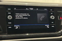 harmaa Volkswagen Taigo 2023 kuva 20.