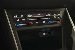 harmaa Volkswagen Taigo 2023 kuva 22.