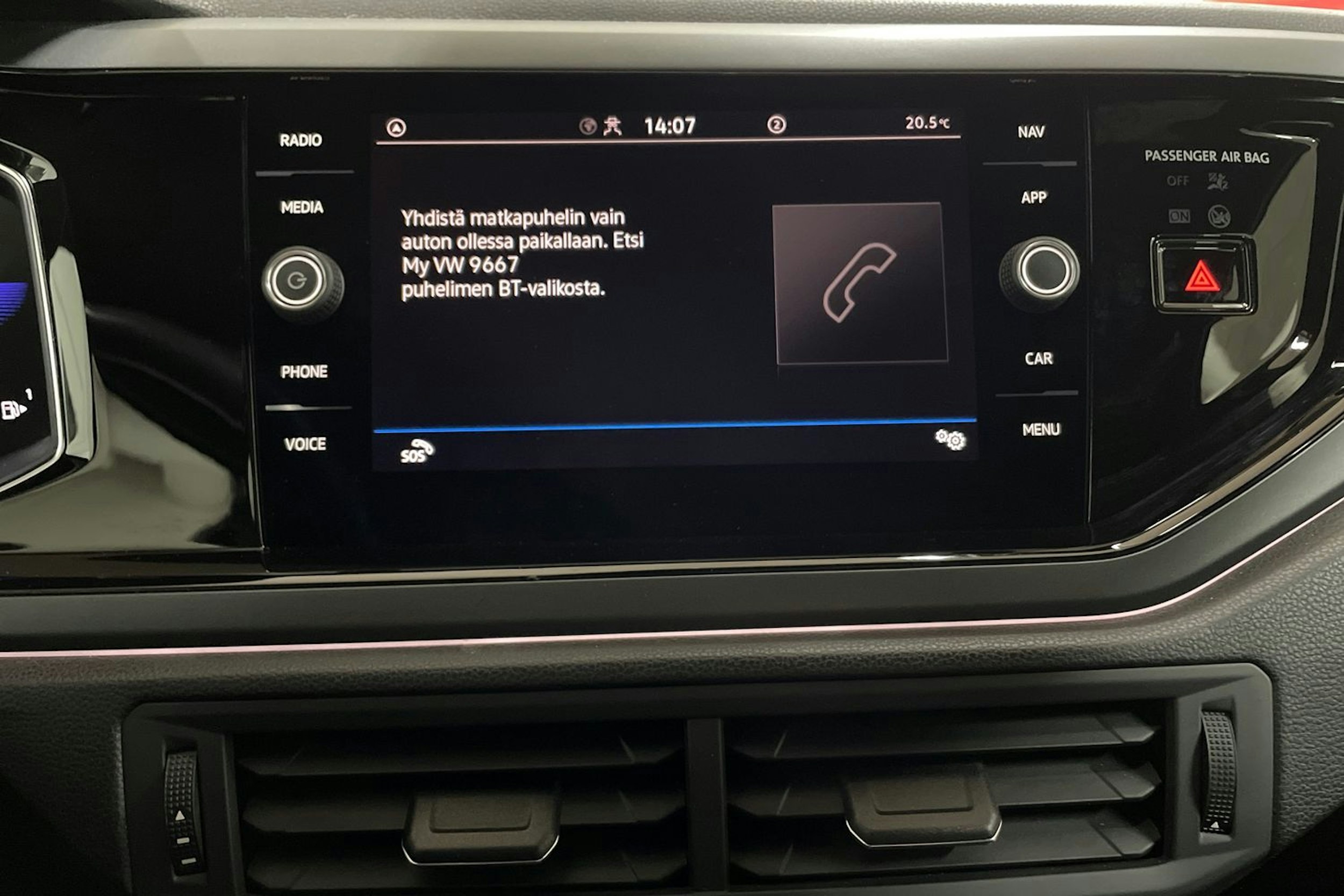 musta Volkswagen Taigo 2023 kuva 23.